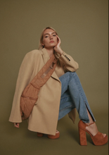 Load image into Gallery viewer, Eco Packable Sling Carrier - Camel