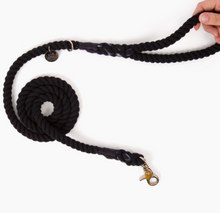 Load image into Gallery viewer, Natural &amp; Sustainable Rope Leash- Black with Silver
